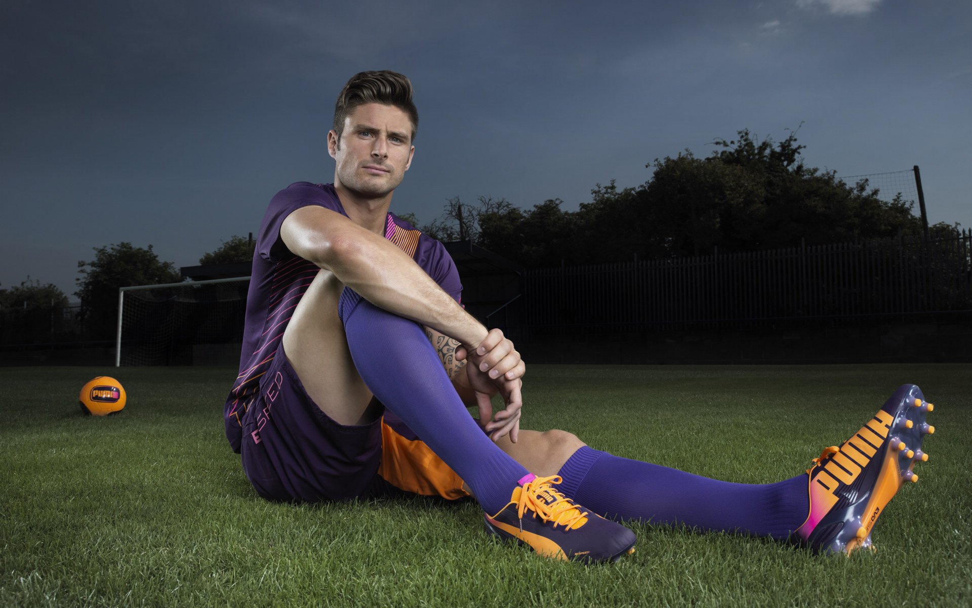 开云体育官网下载-“英超最终冲刺,领头羊全员迎战强敌”,英超榜首大战