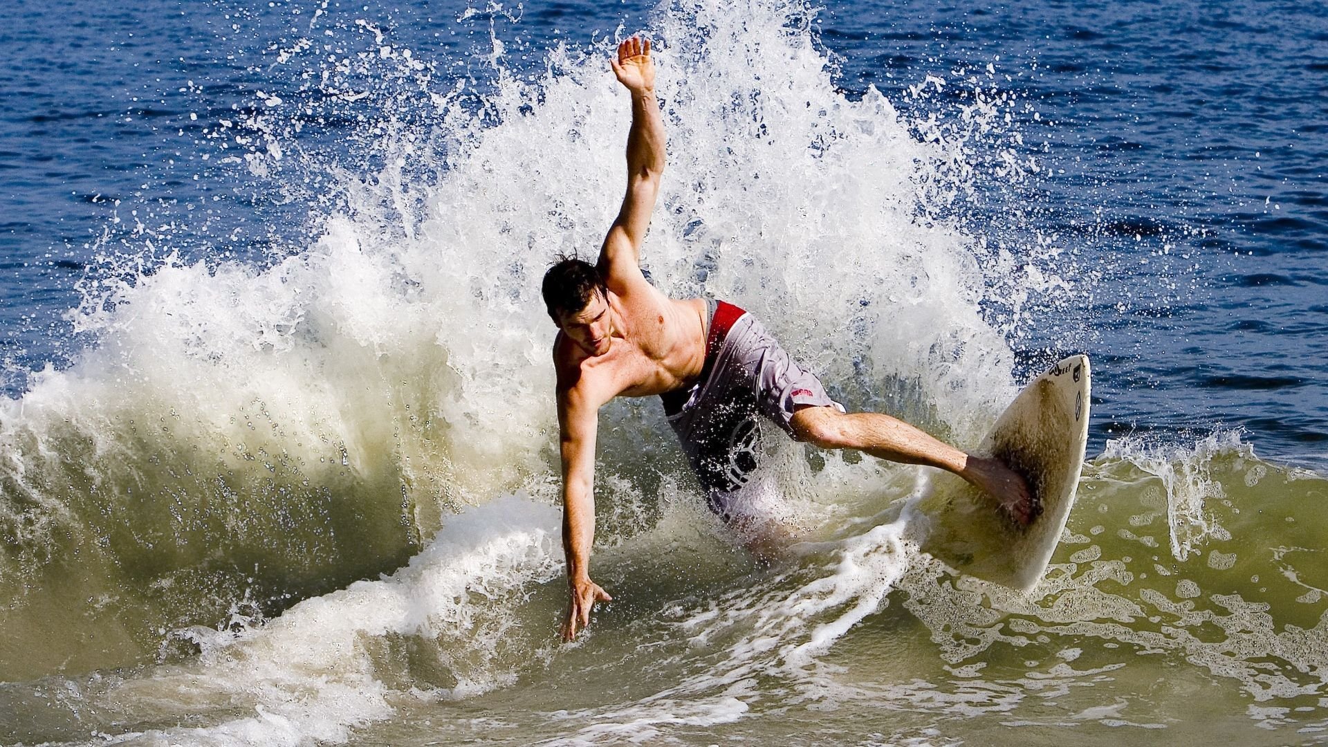 开云网页版-库里：每一次“飙远射”都在书写NBA历史的新篇章！，库里早期比赛